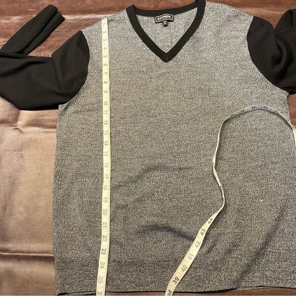 Express Men’s L V-Neck Long Sleeve Color-block Merino Wool‎ Sweater Black Grey - Picture 13 of 13